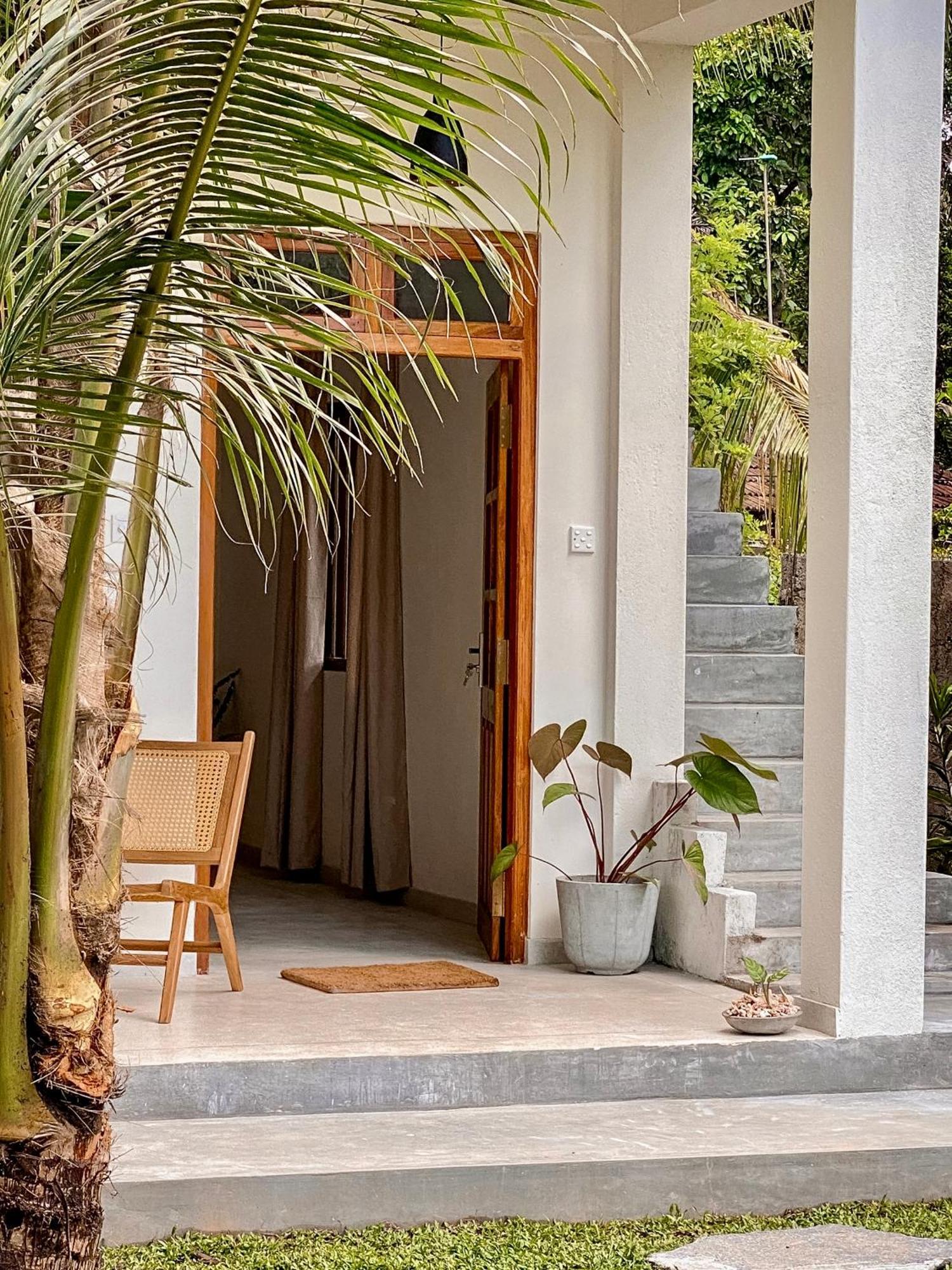 The Palm Private Cottages Midigama East Exterior foto