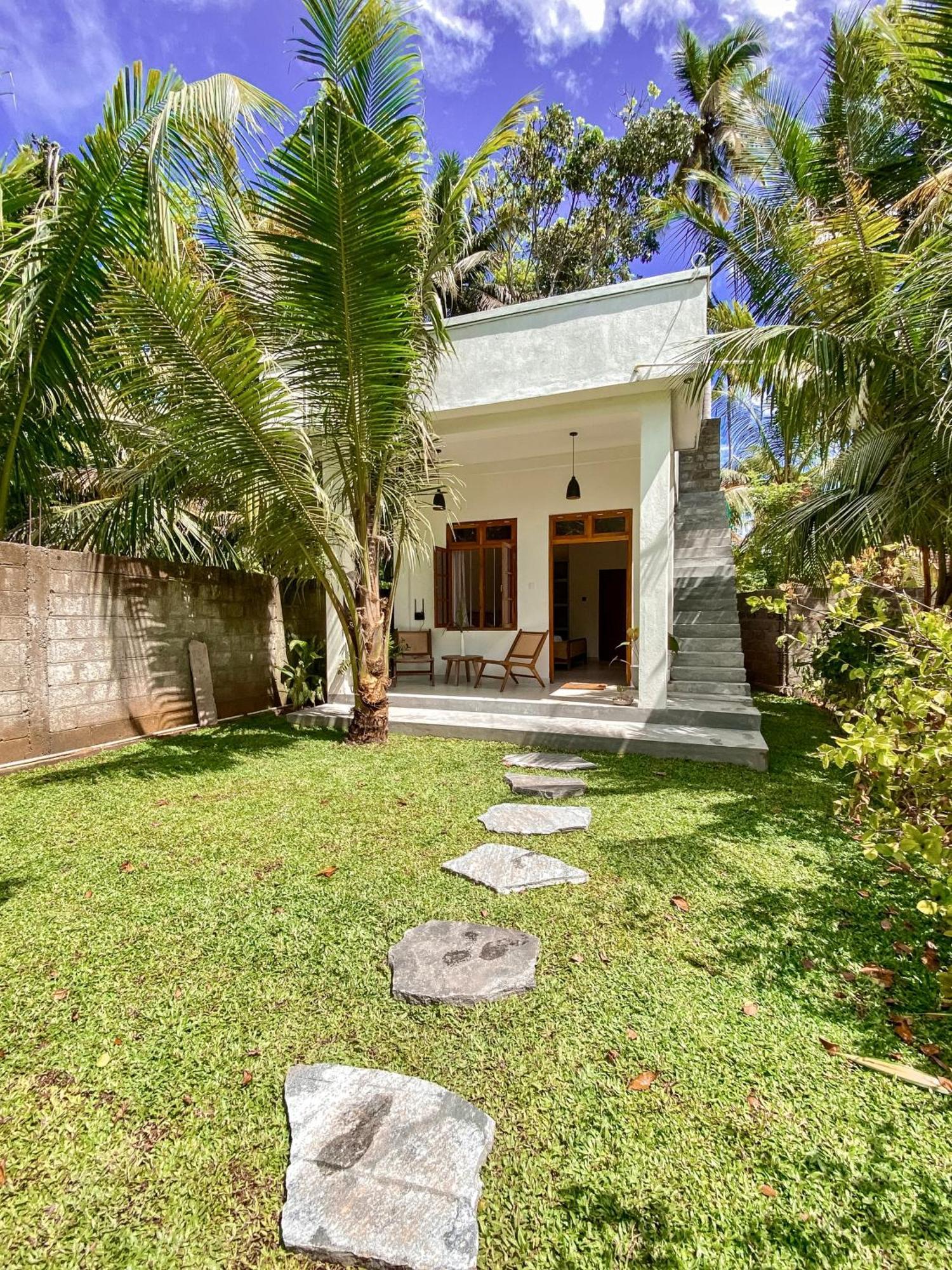 The Palm Private Cottages Midigama East Exterior foto